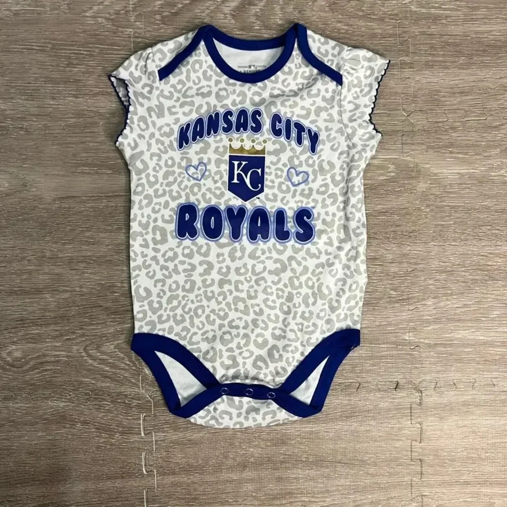 NWT Kansas City Royals Infant Size 0/3 Months 3-Piece Onesie Set‎ Multicolor